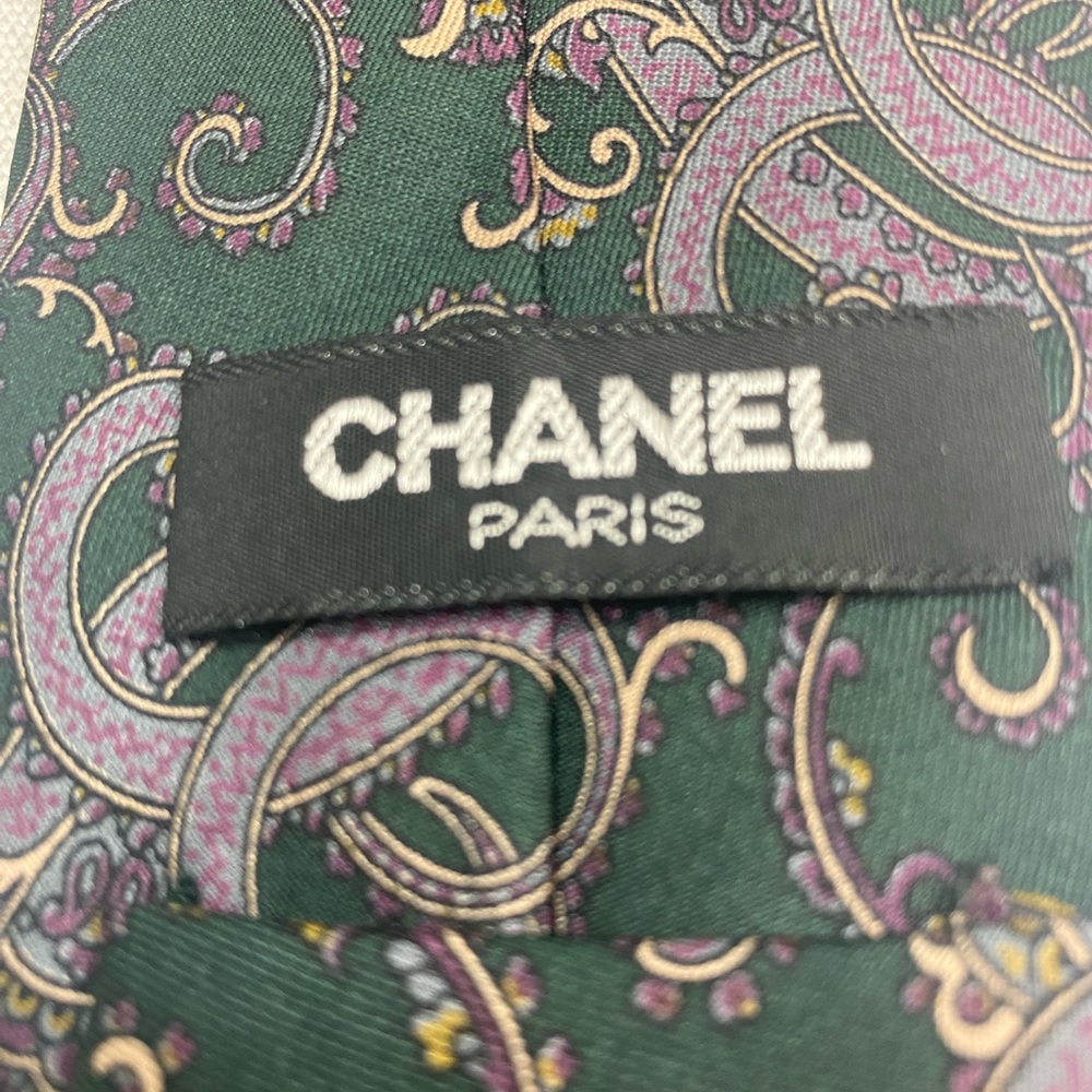Authentic Chanel Men’s Necktie in Prestigious Condition 🫶🏻🤩🛍️ - Picture 5 of 8